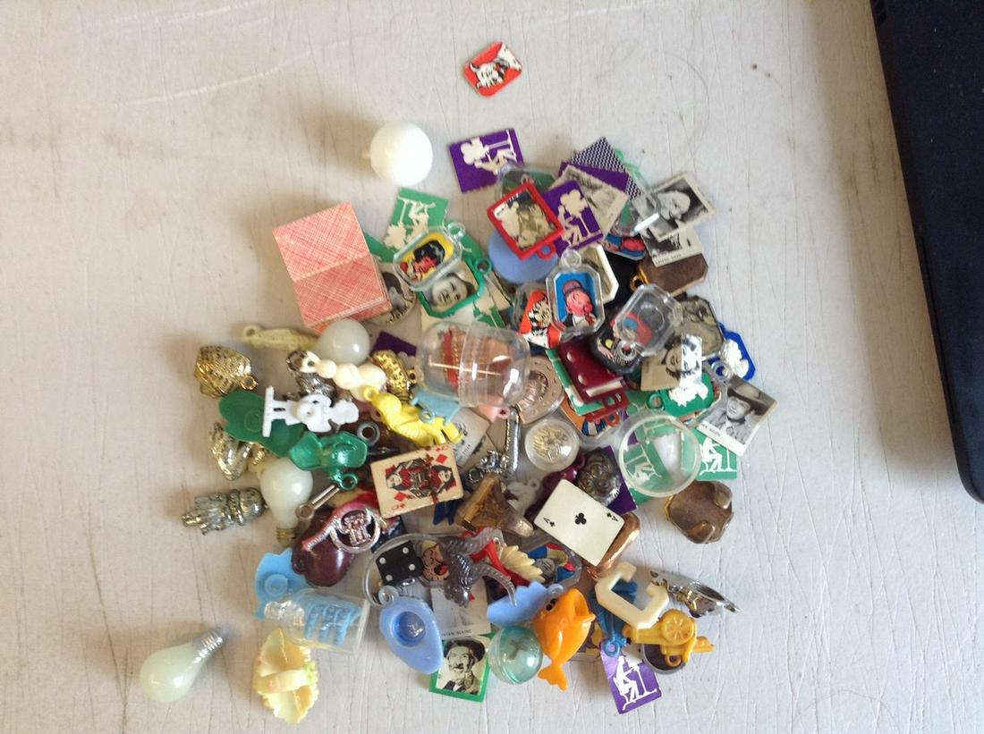 early cracker jack and gumball machine plastic prizes: early cracker jack and gumball machine plastic prizes