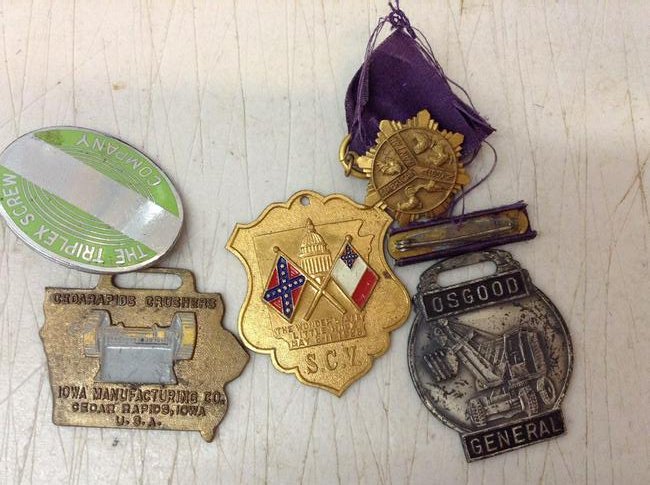 Lot of metals: Lot of metals