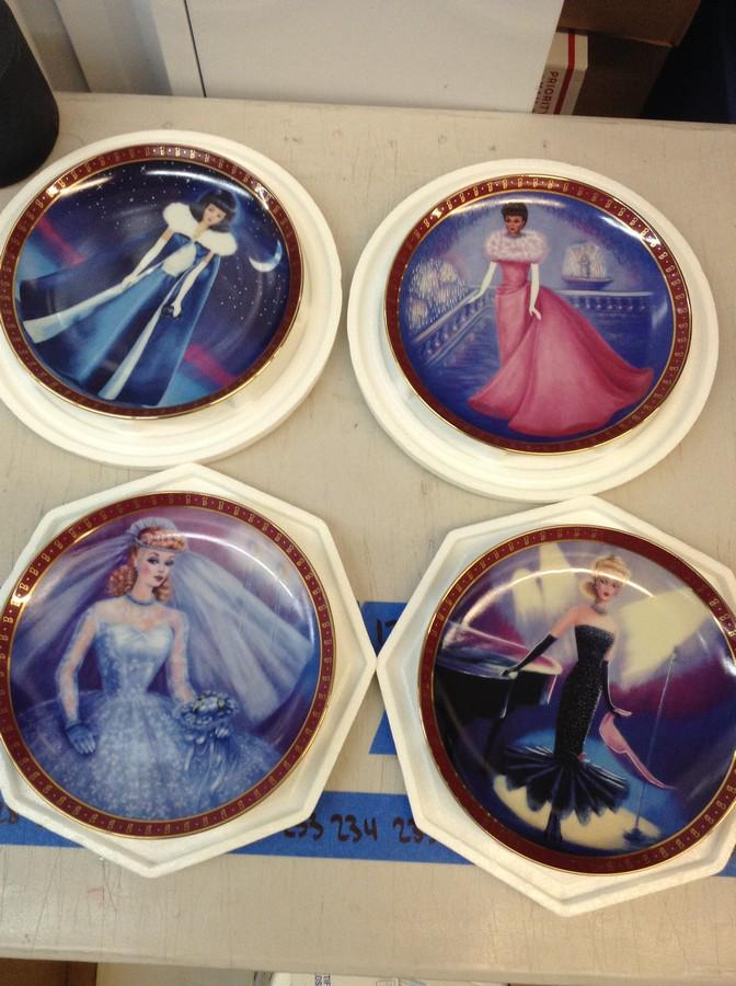 Danbury Mint Vintage Barbie Plates: Danbury Mint Vintage Barbie Plates