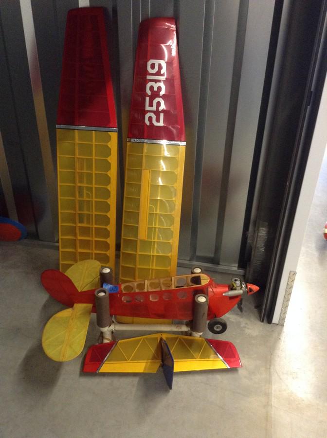 two foot engine running remote control airplane: two foot engine running remote control airplane