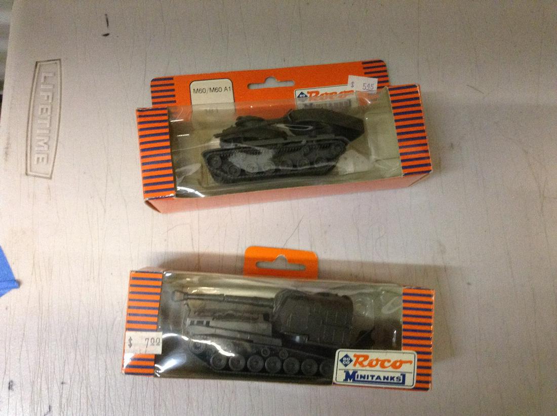 lot of two Roco miniatures military cars: lot of two Roco miniatures military cars
