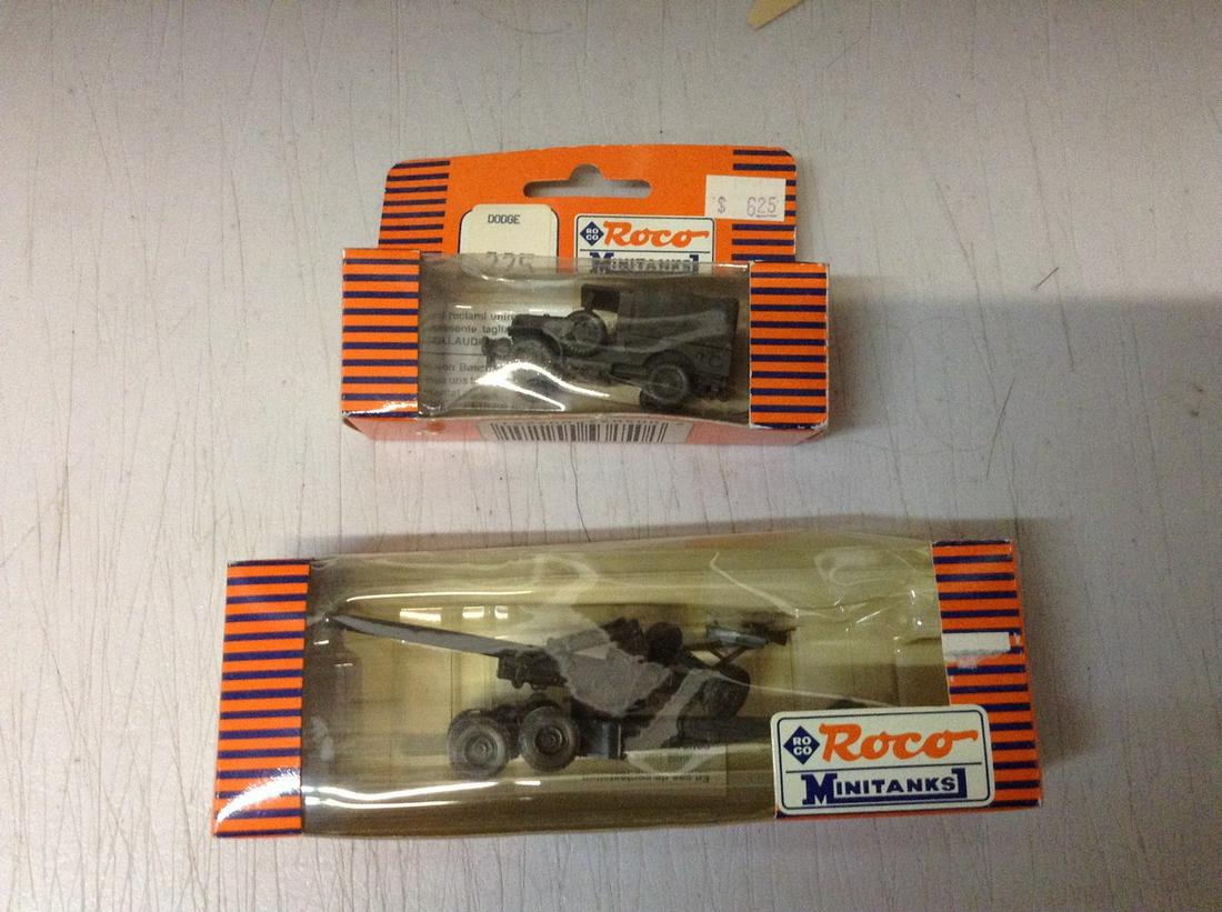 lot of two Roco miniatures military cars: lot of two Roco miniatures military cars