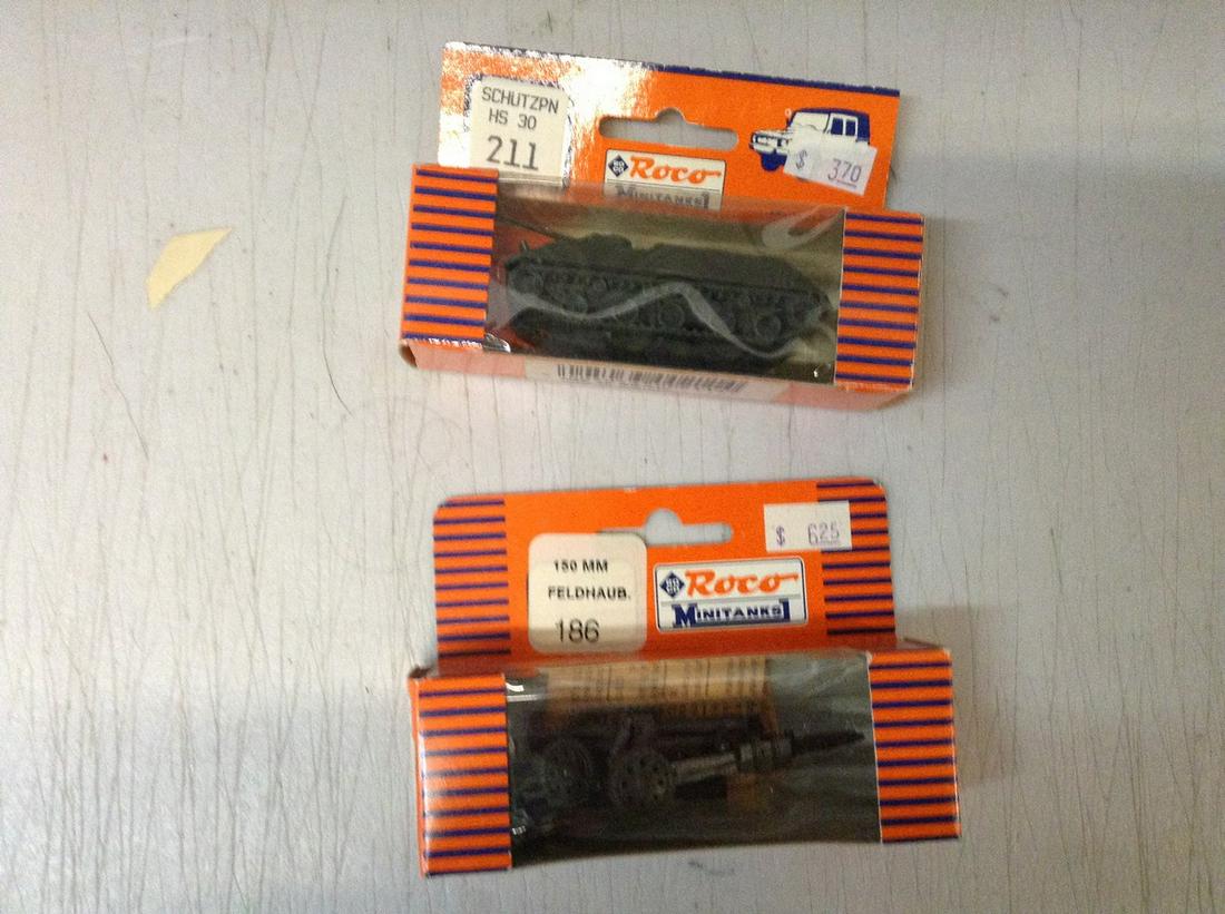 lot of two Roco miniatures military cars: lot of two Roco miniatures military cars