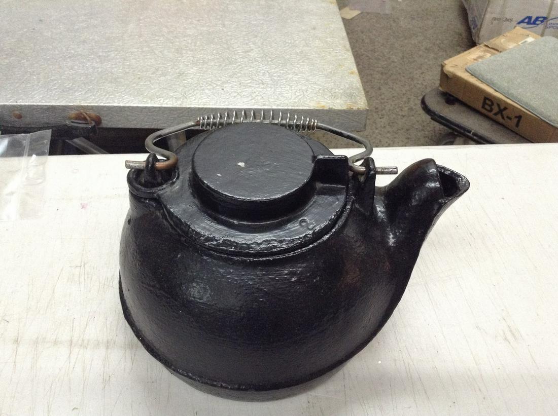 cast iron tea pot 10": cast iron tea pot 10"