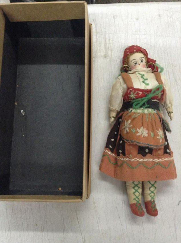 the Newark museum doll figurine (1 of 1)