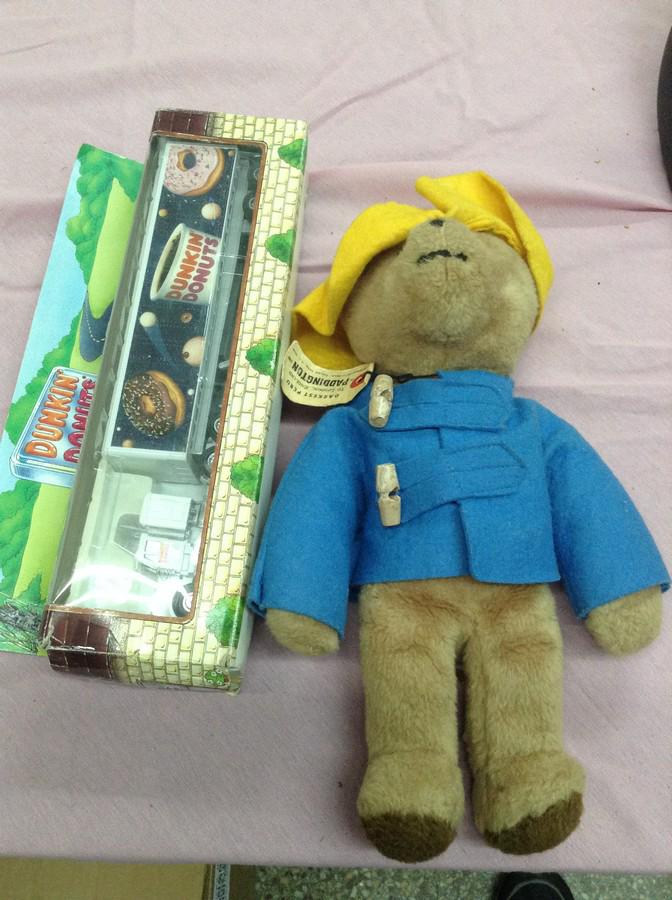 diecast truck/pattern bear (1 of 1)