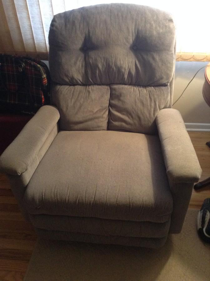 reclining lounger: reclining lounger