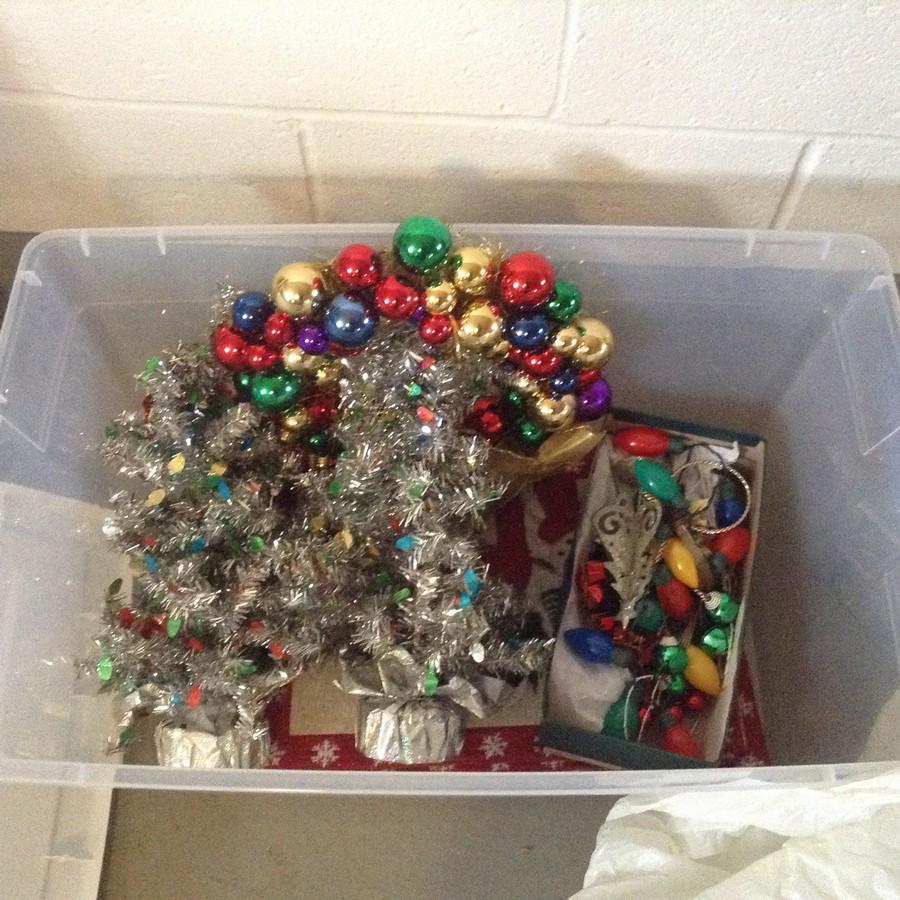 aluminum Christmas trees and more Christmas: aluminum Christmas trees and more Christmas