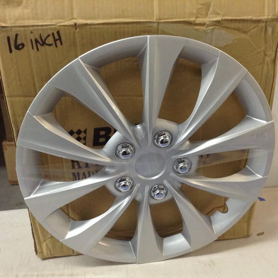 16" BDK hub caps: 16" BDK hub caps