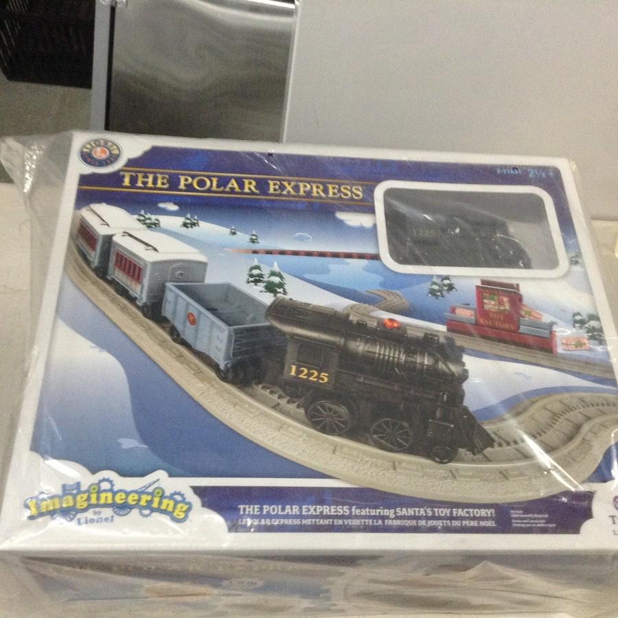 Lionel polar express new in package (1 of 1)