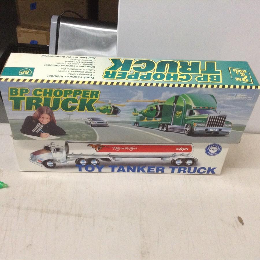 lot of 2 trucks (1 of 1)