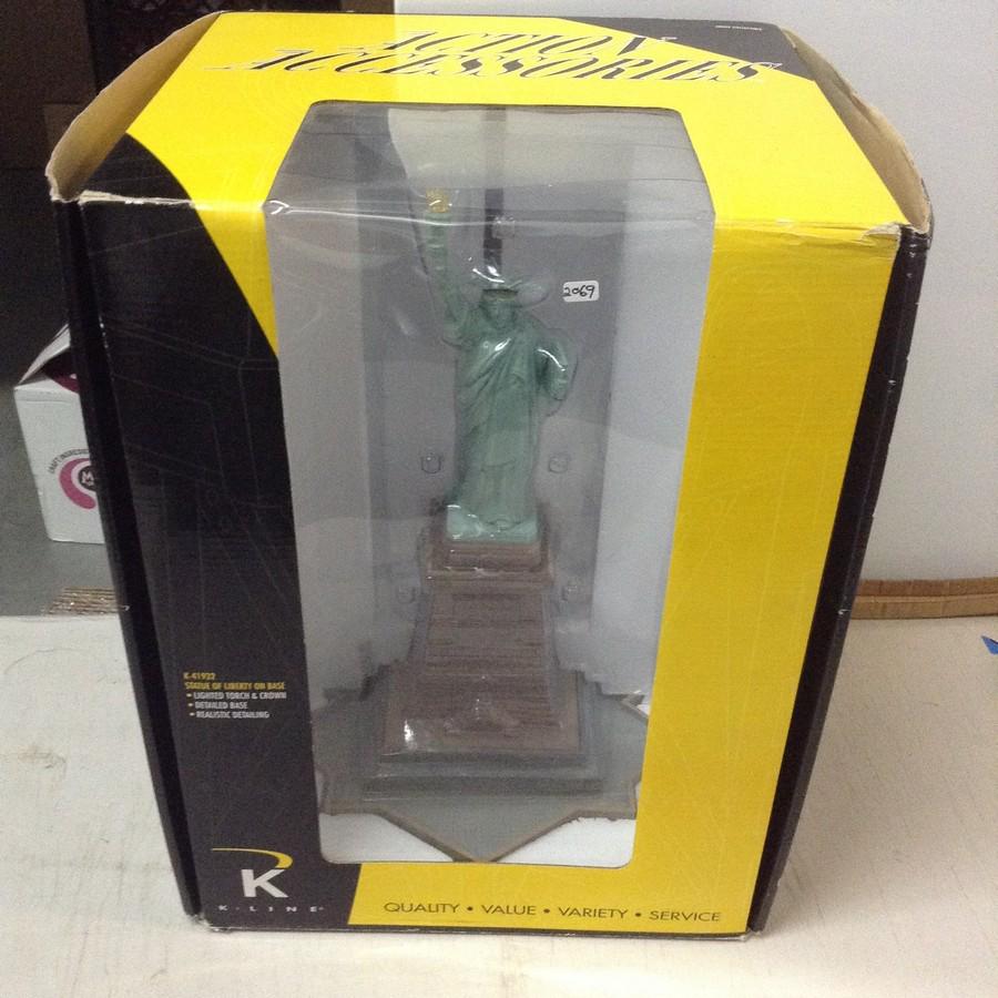 action accessories, k-line, lighted statue of liberty (1 of 1)