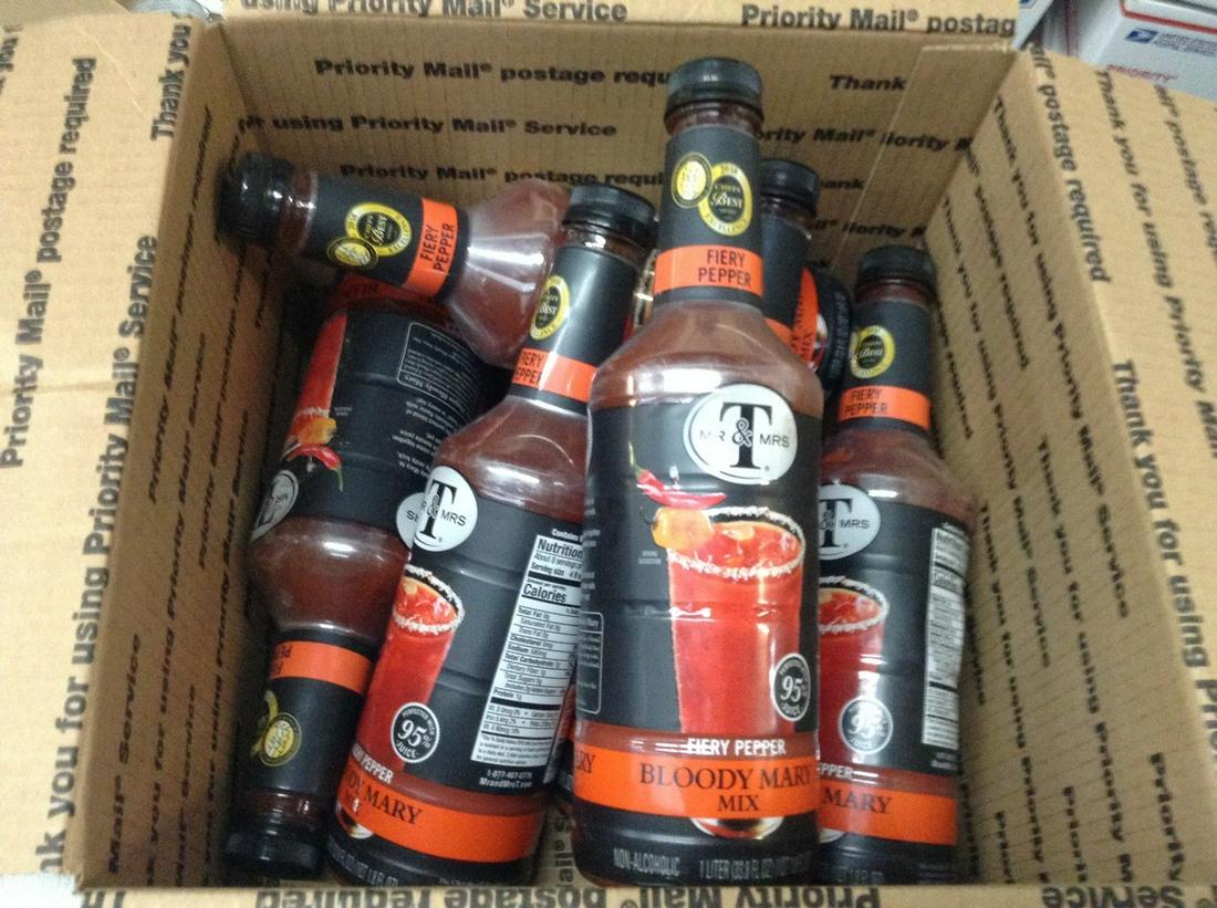Mr. and Mrs. t bloody Mary mix 6 bottles: Mr. and Mrs. t bloody Mary mix 6 bottles