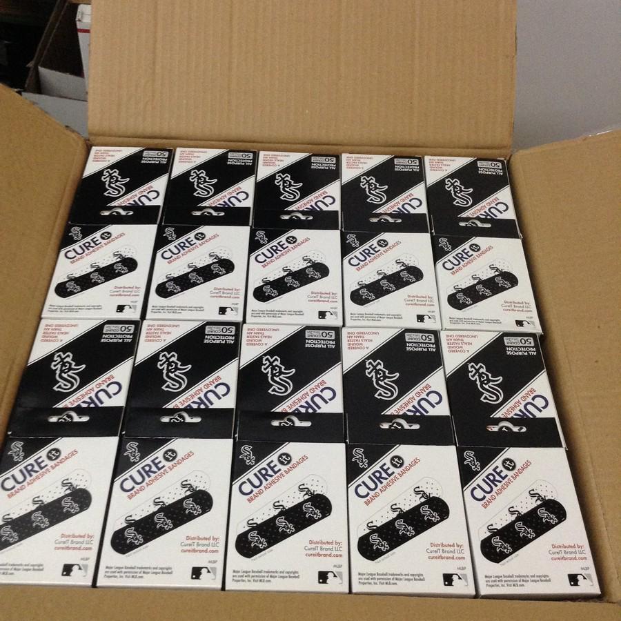 MLB Adhesive Bandage's white socks case full (1 of 1)