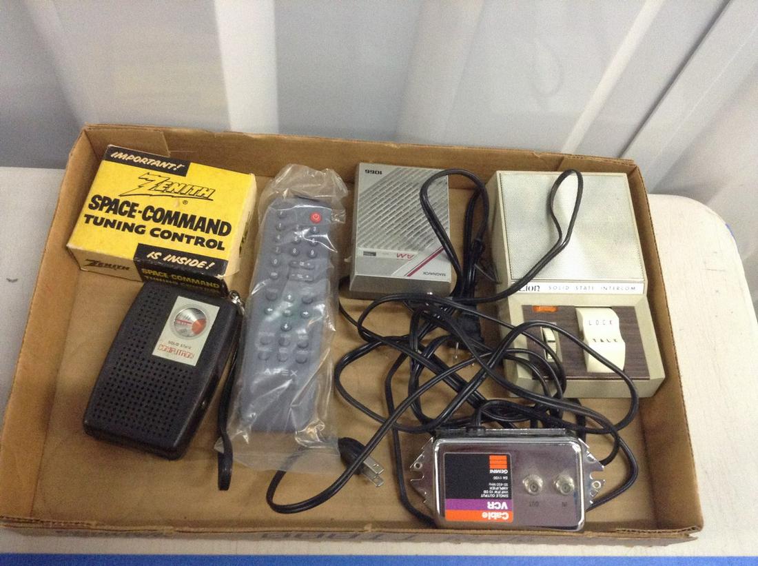 box lot of vintage electronics (1 of 1)