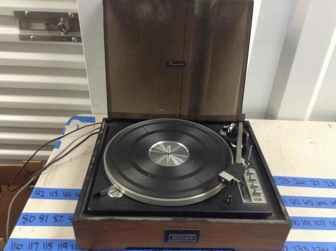 Alec Benjamin record player works 100%: Alec Benjamin record player works 100%