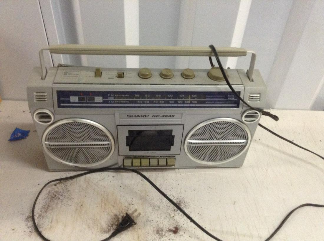 sharp gf4646 stereo system (1 of 1)