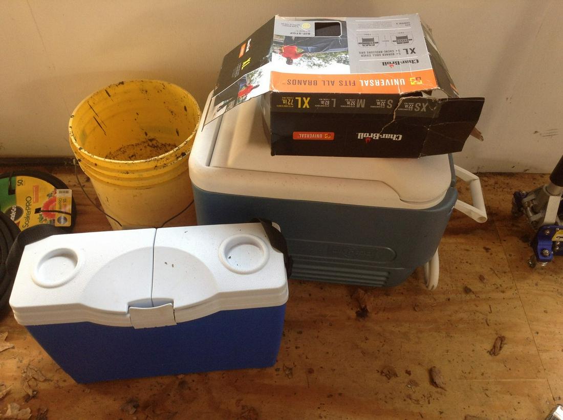 lot of coolers, igloo and more (1 of 1)