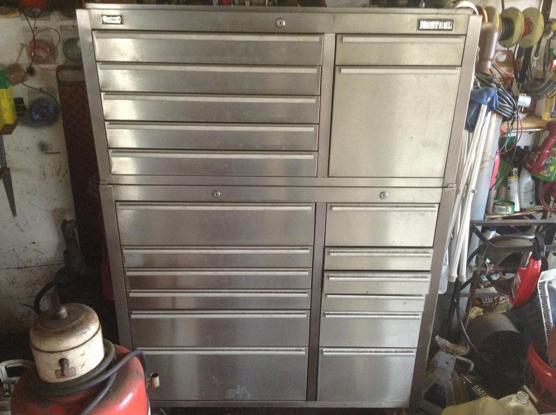 N steel no contents tool box 60" T-41" across (1 of 1)