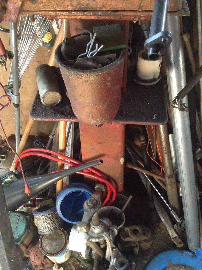 heavy duty grinder stand (1 of 1)