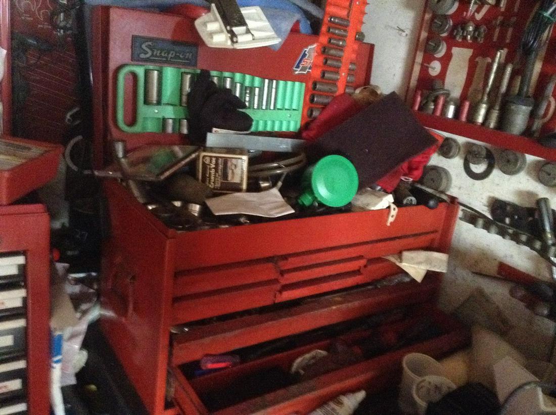 snap on tools tool box no contents 26" across (1 of 1)