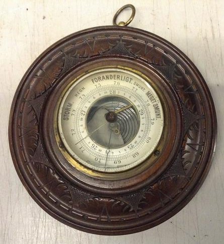 German barometer made by gergoe errebomeribo hand: German barometer made by gergoe errebomeribo hand carved wood 6.5"