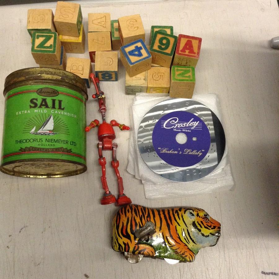 vintage robot, tin can, early Japanese wind up tin and: vintage robot, tin can, early Japanese wind up tin and early wood blocks
