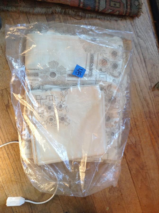 lot of lace embroidered table cloth and linens: lot of lace embroidered table cloth and linens