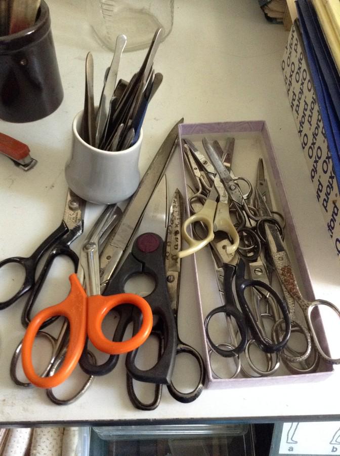 huge lot of scissors and tweezers: huge lot of scissors and tweezers