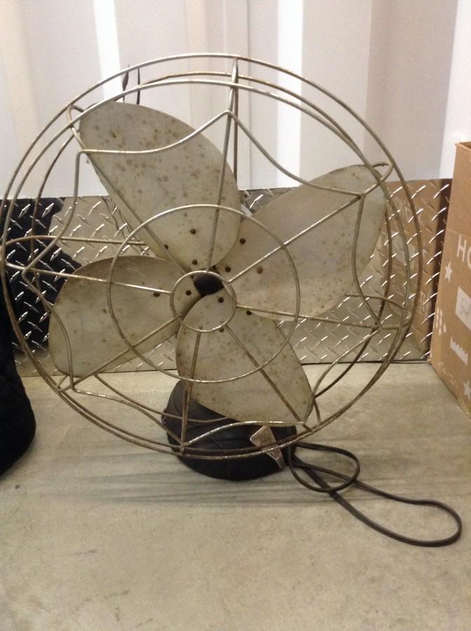 eskimo workshop metal fan (1 of 1)
