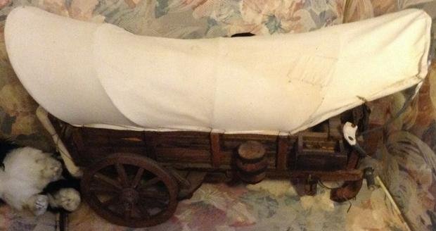 wood covered wagon 22" long (1 of 1)