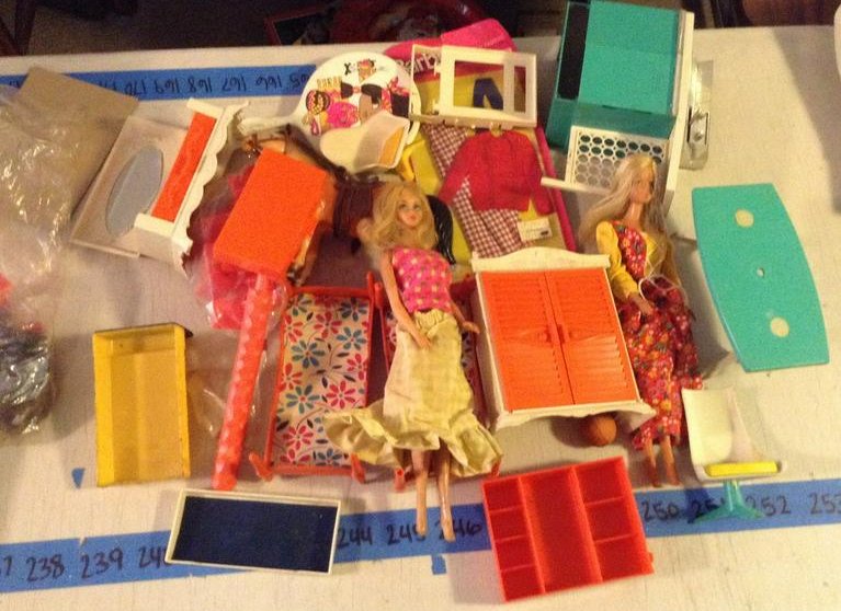 vintage barbie doll, doll clothing and doll house: vintage barbie doll, doll clothing and doll house furniture