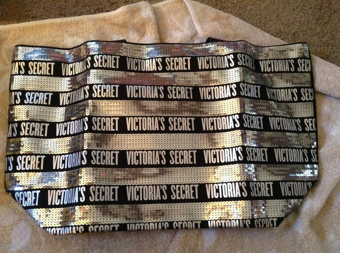 new Victoria secret tote with tags: new Victoria secret tote with tags