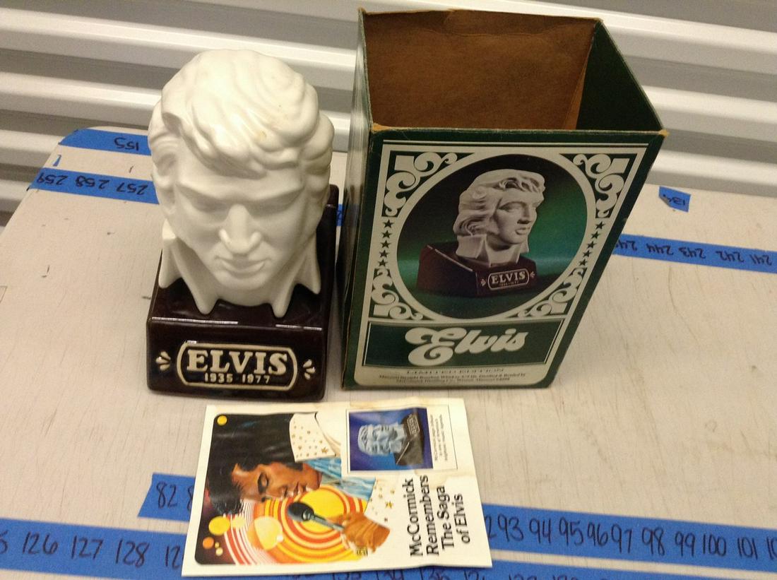 Elvis Missouri straight bourbon whiskey sealed complete (1 of 1)