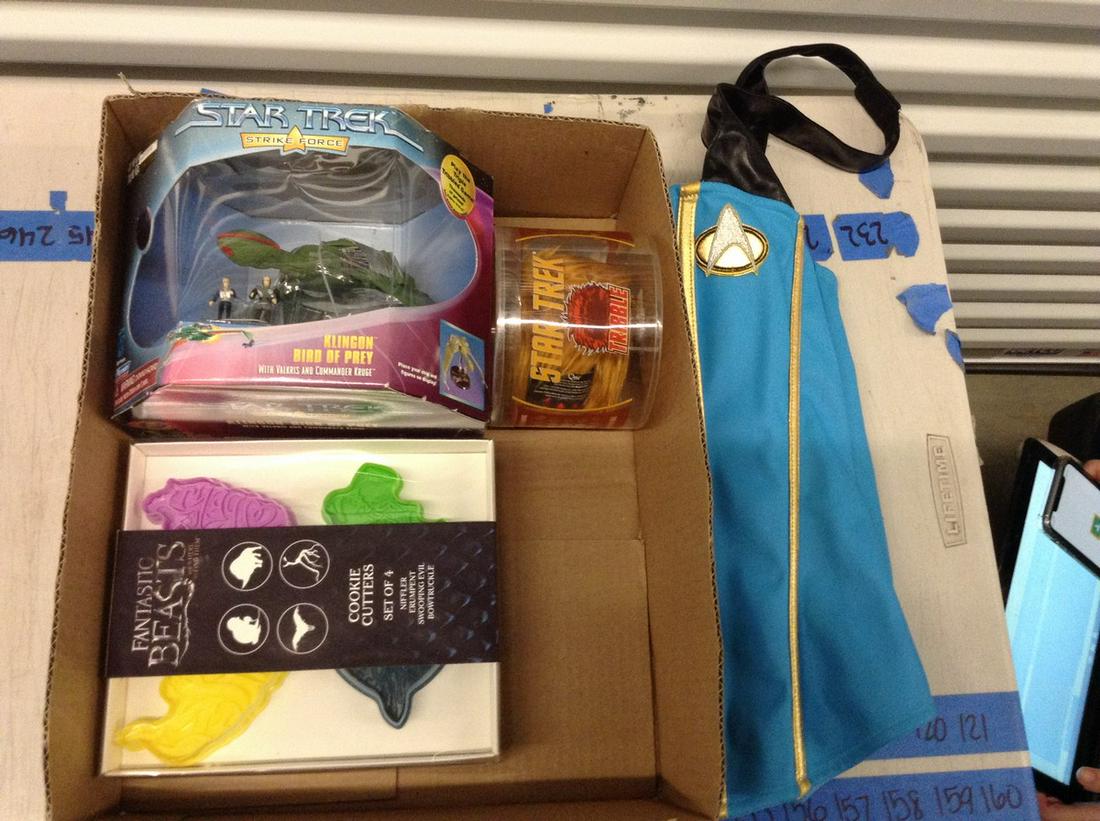 lot of star trek items (1 of 1)
