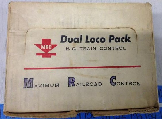 MRC Dual loco park HO train control model 700 (1 of 1)