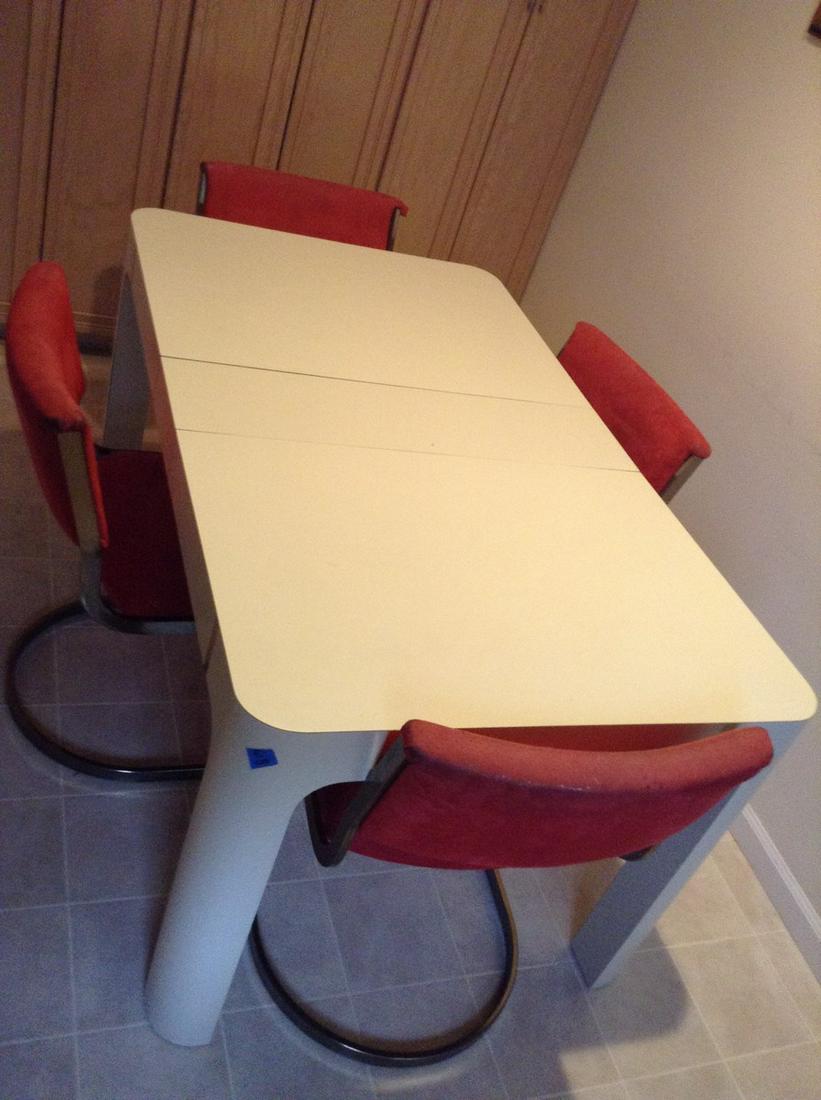 modern Formica kitchen table and chairs, measures (1 of 1)