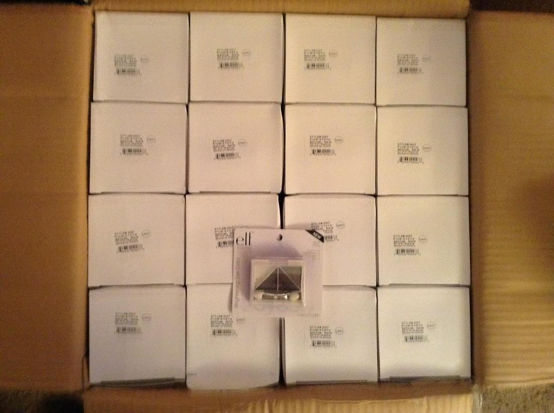 ELF eyeshadow pallet style: 2007 Drama 288 pieces: ELF eyeshadow pallet style: 2007 Drama 288 pieces