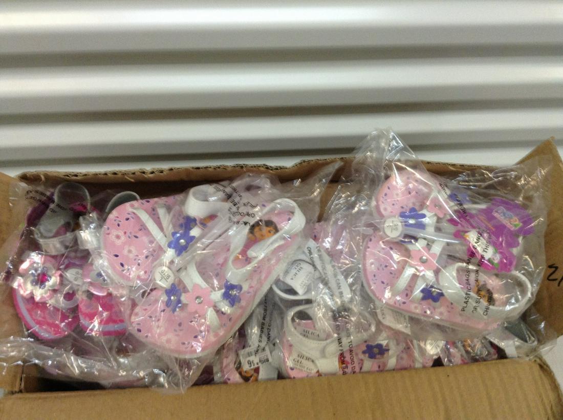 Dora the explorer sandals various toddler sizes new in: Dora the explorer sandals various toddler sizes new in package total of 12