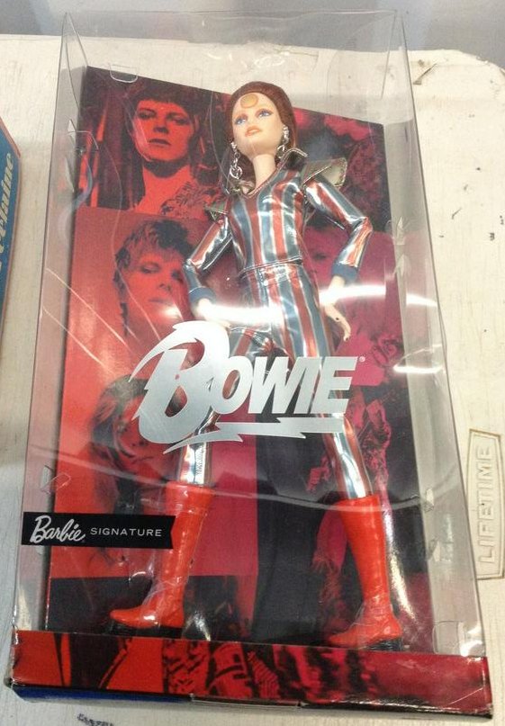 barbie David bowie doll new in package: barbie David bowie doll new in package