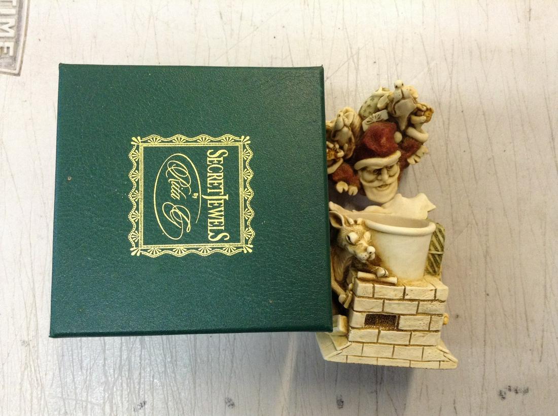 Rita joy Santa trinket box: Rita joy Santa trinket box