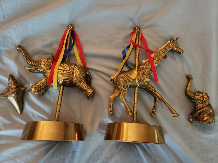 Lot of brass figurines: Lot of brass figurines