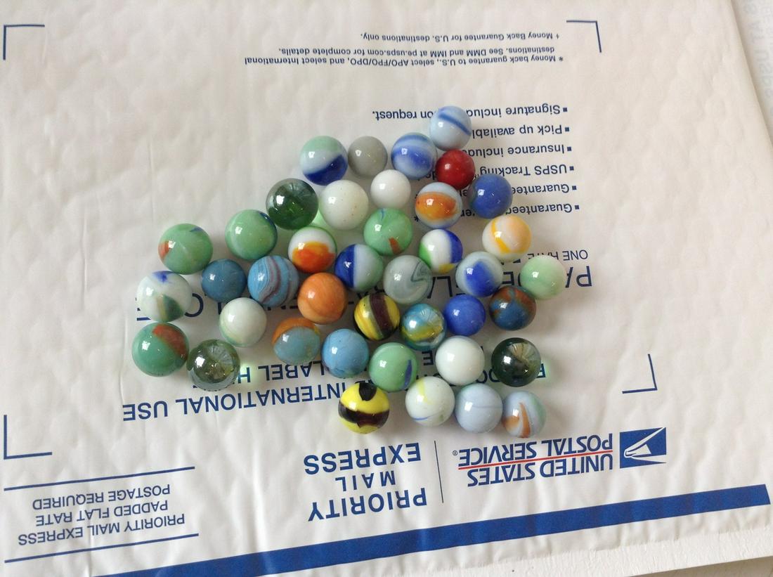 lot of Early 1930s marbles: lot of Early 1930s marbles