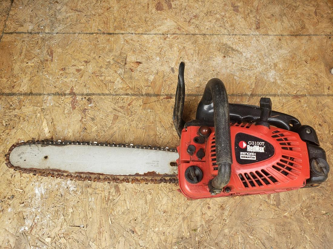 RedMax Chainsaw: G3100T RedMax Zenoah Komatsu Chainsaw