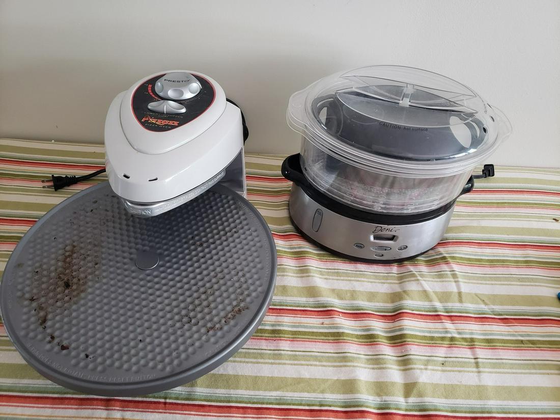 Pizza Maker and vegetable steamer: Pizza Maker and vegetable steamer