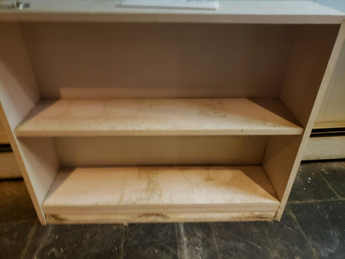 Solid wood storage shelf: Solid wood storage shelf