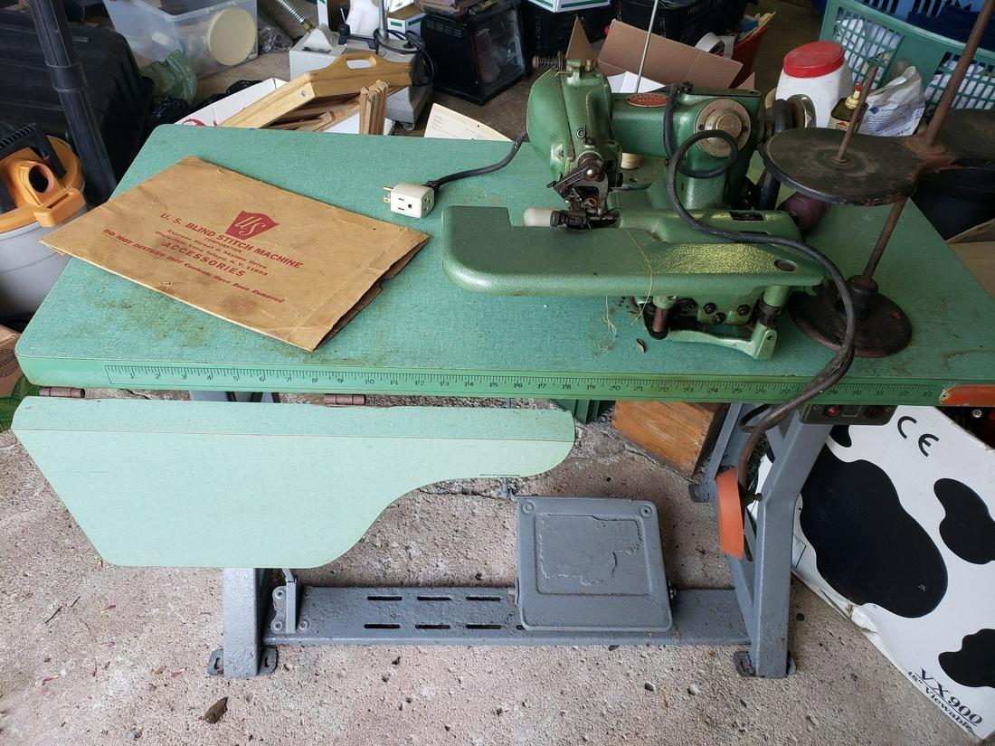 Vintage industrial U.S Blind stitch machine (sewing: Vintage industrial U.S Blind stitch machine (sewing machine)
