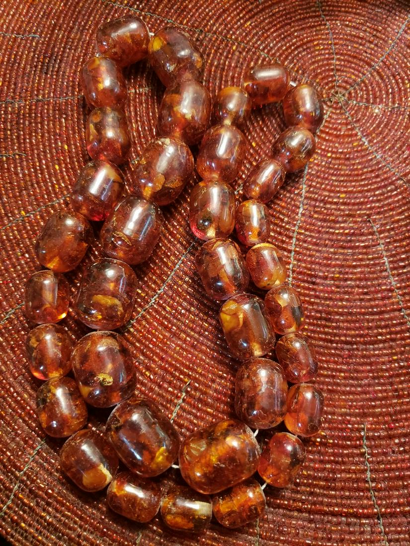 Large Amber necklace (1 of 1)
