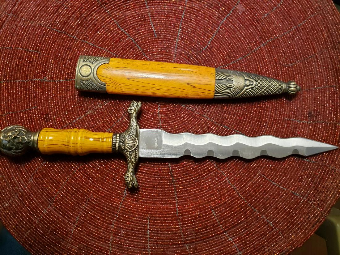 Vintage Dagger (1 of 1)