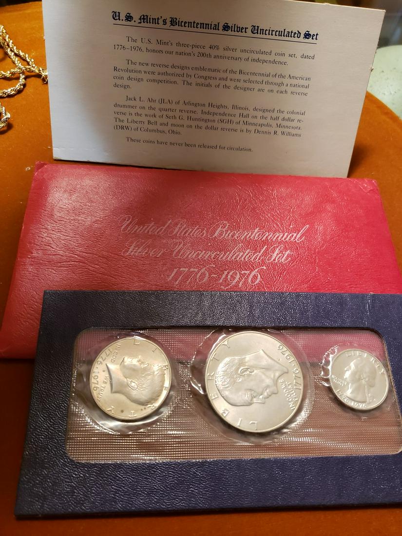 U.S. Mints bicentennial Silver uncirculated set (1 of 1)